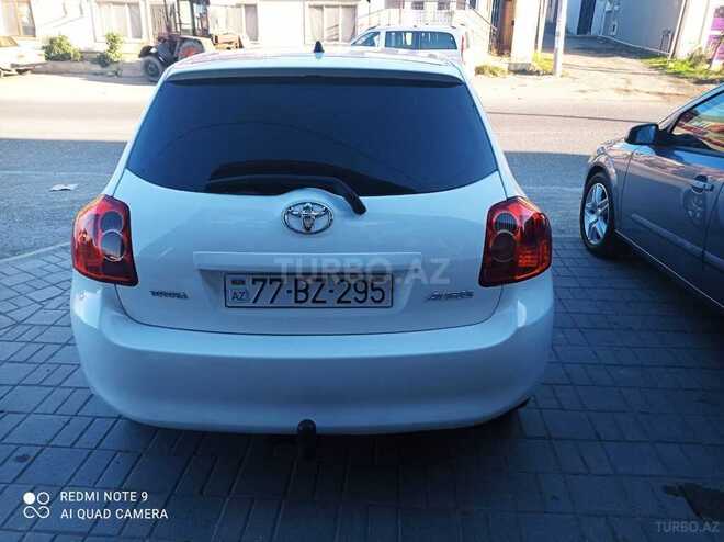 Toyota Auris 2008, 666,000 km - 1.4 l - Bakı