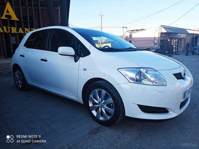 Toyota Auris 2008, 666,000 km - 1.4 l - Bakı