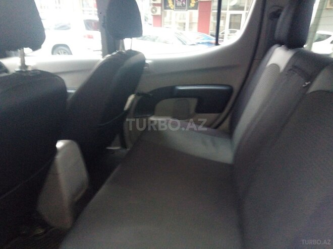 Mitsubishi L200 2013, 211,000 km - 2.5 l - Bakı