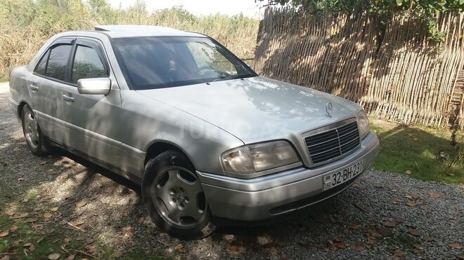 Mercedes C 220 1994, 360,000 km - 2.2 l - Bakı