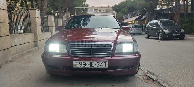 Mercedes C 220 1999, 450,000 km - 2.2 l - Sumqayıt