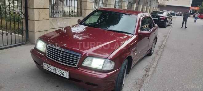 Mercedes C 220 1999, 450,000 km - 2.2 l - Sumqayıt