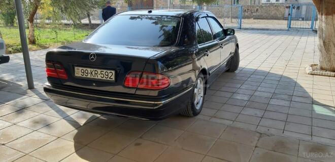 Mercedes E 240 2000, 277,000 km - 2.6 л - Bakı