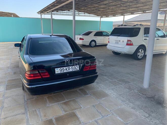 Mercedes E 240 2000, 277,000 km - 2.6 л - Bakı