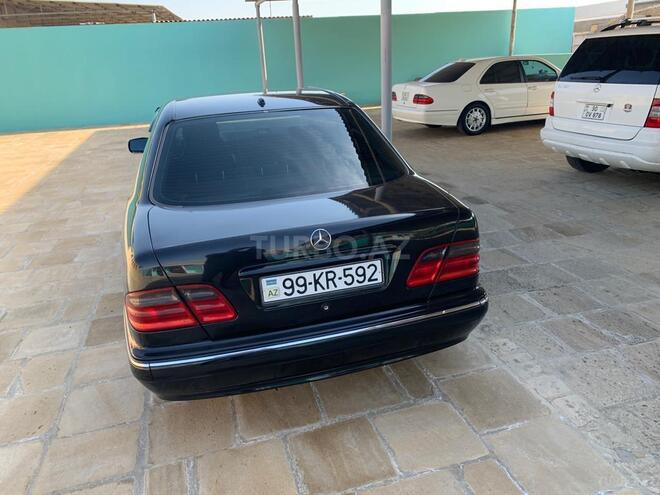 Mercedes E 240 2000, 277,000 km - 2.6 л - Bakı