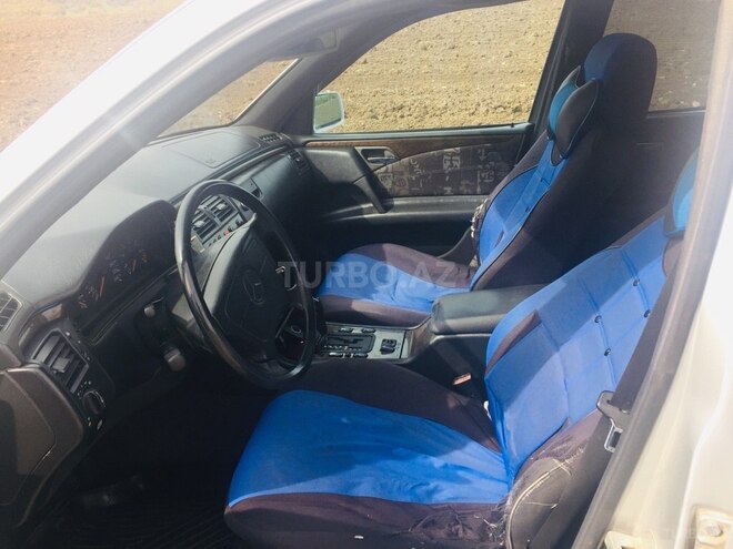 Mercedes E 200 1997, 390,000 km - 2.0 l - Şamaxı