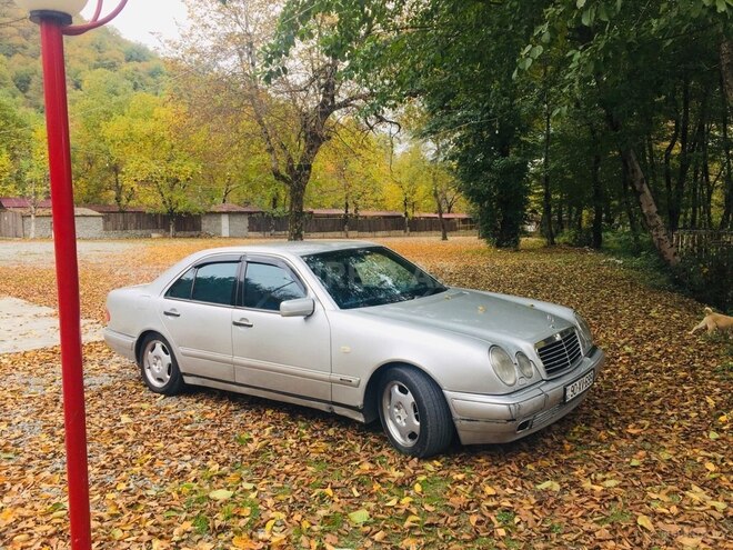 Mercedes E 200 1997, 390,000 km - 2.0 l - Şamaxı