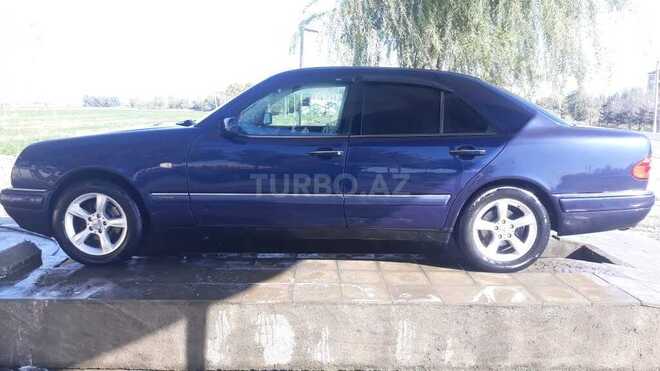 Mercedes E 240 1998, 380,300 km - 2.0 l - Bakı