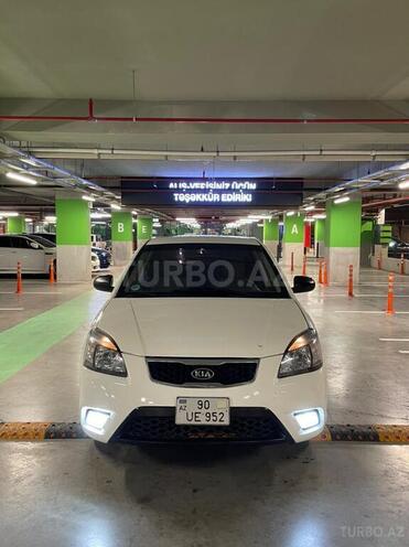 Kia Rio 2010, 320,000 km - 1.4 л - Bakı