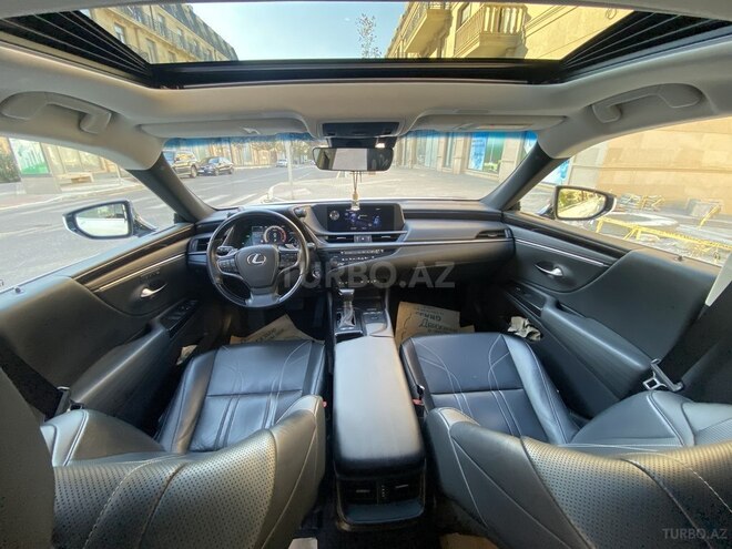 Lexus ES 300h 2019, 46,000 km - 2.5 l - Bakı