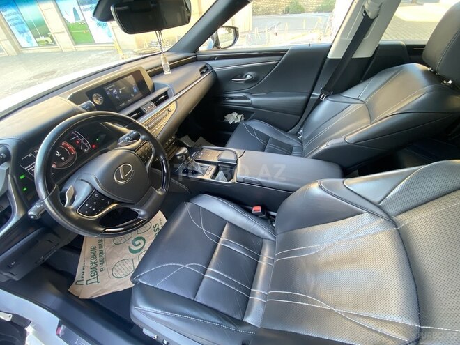Lexus ES 300h 2019, 46,000 km - 2.5 l - Bakı