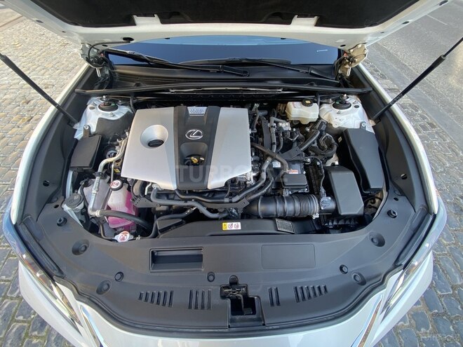 Lexus ES 300h 2019, 46,000 km - 2.5 l - Bakı
