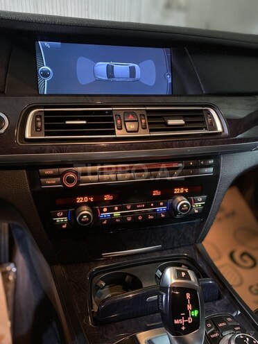 BMW 750 2009, 179,000 km - 4.4 l - Bakı