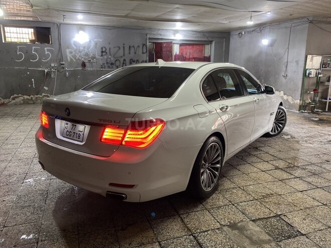 BMW 750 2009, 179,000 km - 4.4 l - Bakı