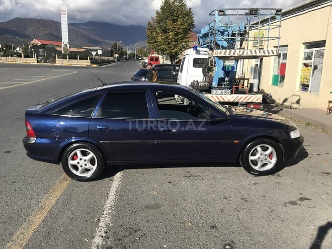 Opel Vectra 1999, 356,768 km - 2.0 л - Zaqatala