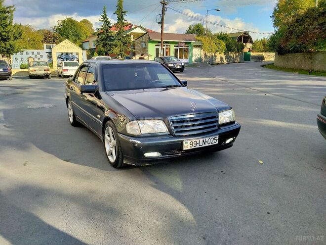 Mercedes C 180 2000, 335,234 km - 1.8 l - Zaqatala