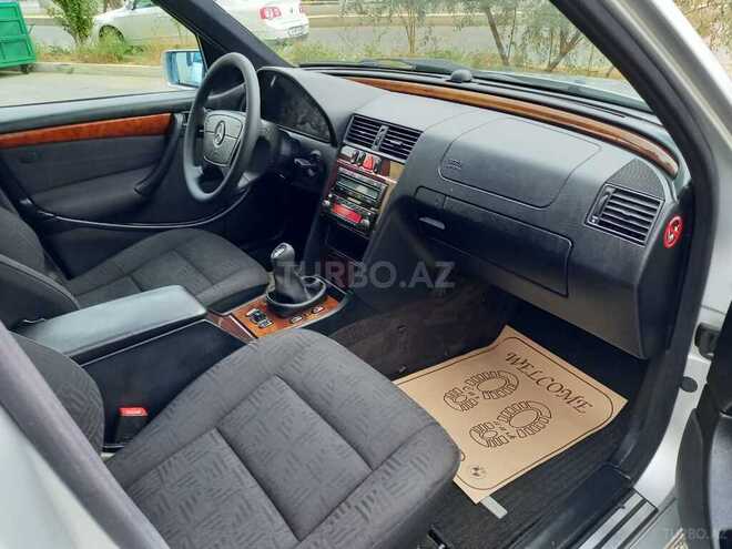 Mercedes C 200 1999, 280,000 km - 2.0 l - Bakı
