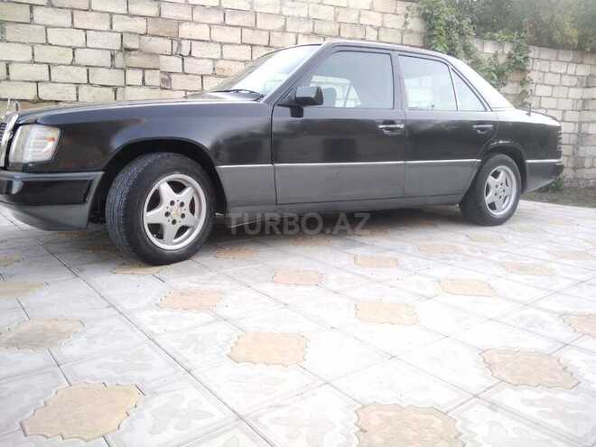 Mercedes E 260 1992, 350,000 km - 2.6 l - Bərdə