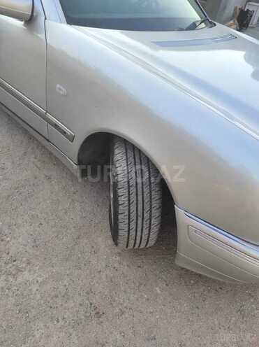 Mercedes E 220 1999, 620,000 km - 2.2 л - Bakı