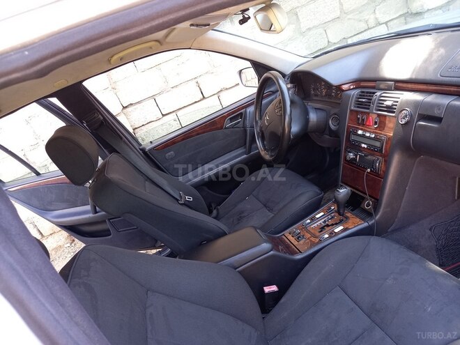 Mercedes E 220 1999, 620,000 km - 2.2 л - Bakı