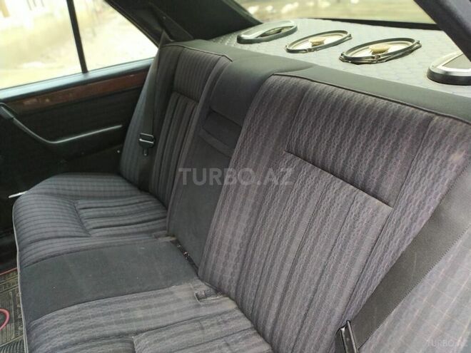 Mercedes E 250 1990, 280,000 km - 2.3 л - Bakı
