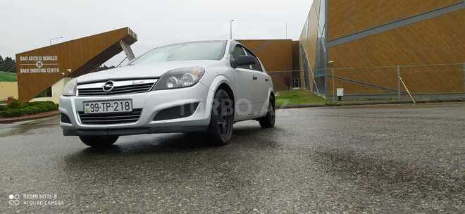 Opel Astra 2010, 260,000 km - 1.3 l - Bakı