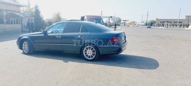 Mercedes E 270 2002, 396,580 km - 2.7 l - Şirvan