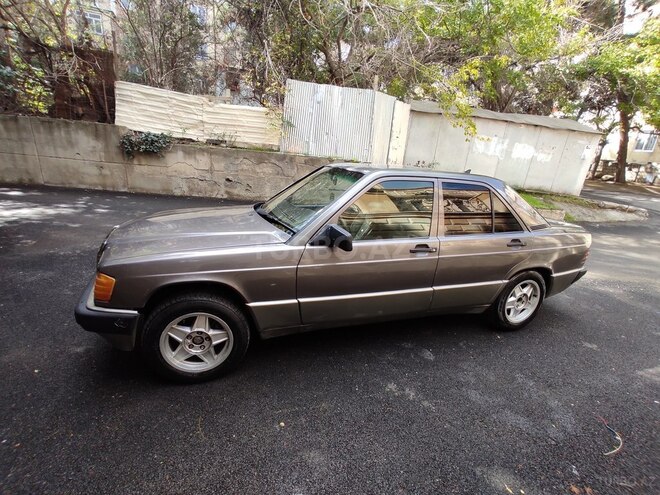 Mercedes 190 1992, 250,000 km - 1.8 l - Bakı