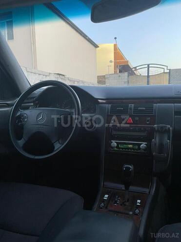 Mercedes E 270 2000, 617,248 km - 2.7 l - Bakı