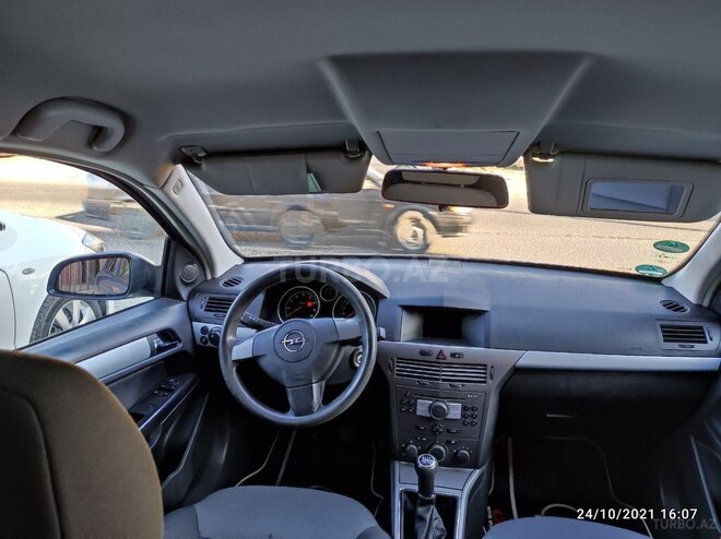 Opel Astra 2005, 148,000 km - 1.4 l - Bakı