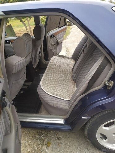 Mercedes E 220 1993, 502,000 km - 2.2 l - Kürdəmir