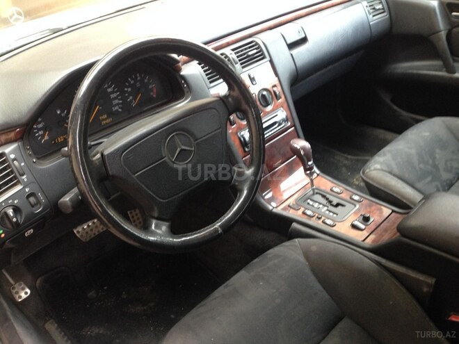 Mercedes E 200 1997, 294,002 km - 2.0 л - Ağstafa
