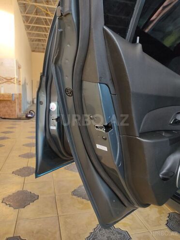 Chevrolet Cruze 2011, 122,000 km - 1.4 l - Şəmkir