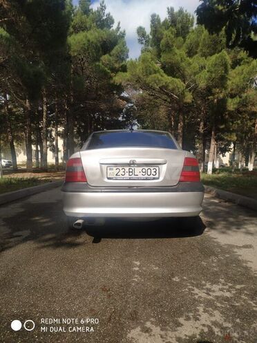 Opel Vectra 1995, 250,000 km - 2.0 l - Bakı