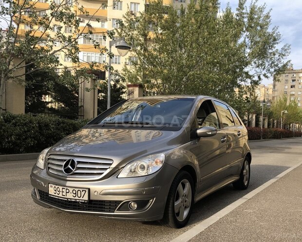 Mercedes B 200 2006, 117,000 km - 2.0 л - Bakı