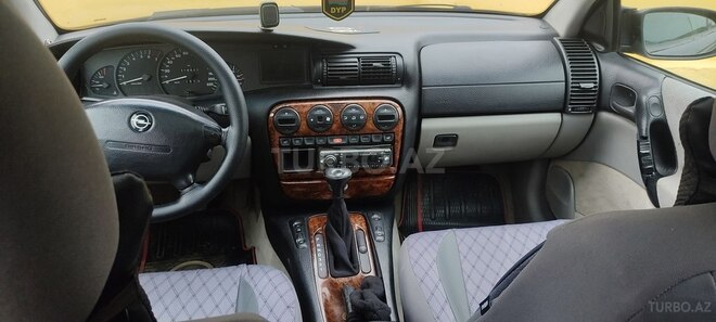 Opel Omega 1996, 300,000 km - 2.0 l - Sumqayıt