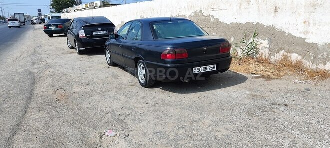 Opel Omega 1996, 300,000 km - 2.0 l - Sumqayıt
