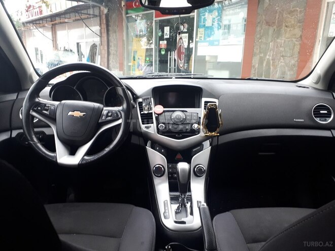 Chevrolet Cruze 2013, 256,236 km - 1.4 l - Qax