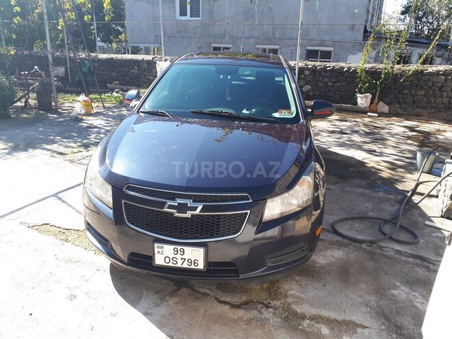Chevrolet Cruze 2013, 256,236 km - 1.4 l - Qax