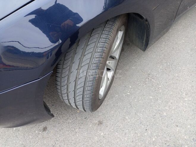 BMW 525 2004, 250,000 km - 2.5 l - Bakı