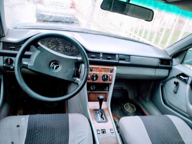 Mercedes E 230 1989, 399,854 km - 2.3 l - Bakı
