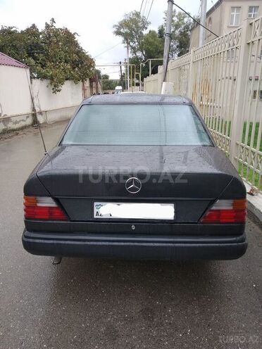 Mercedes E 230 1989, 399,854 km - 2.3 l - Bakı
