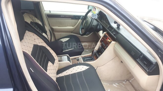 Mercedes E 250 1995, 236,010 km - 2.5 l - Bakı