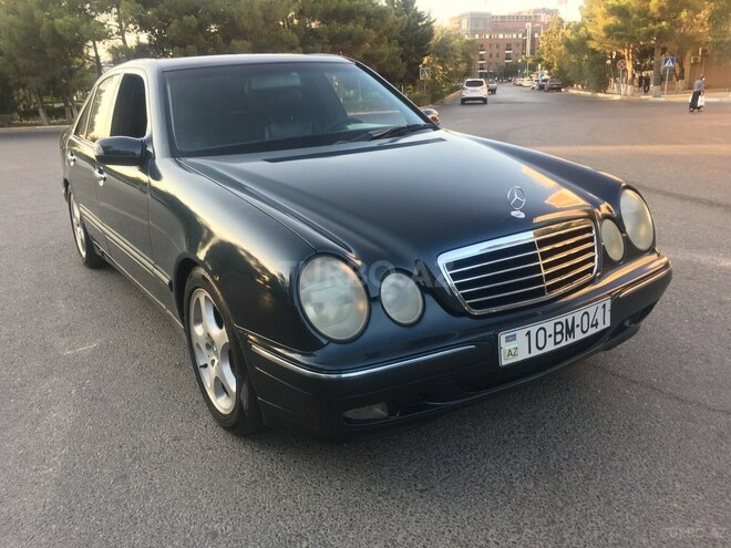 Mercedes E 320 2001, 241,041 km - 3.2 л - Sumqayıt