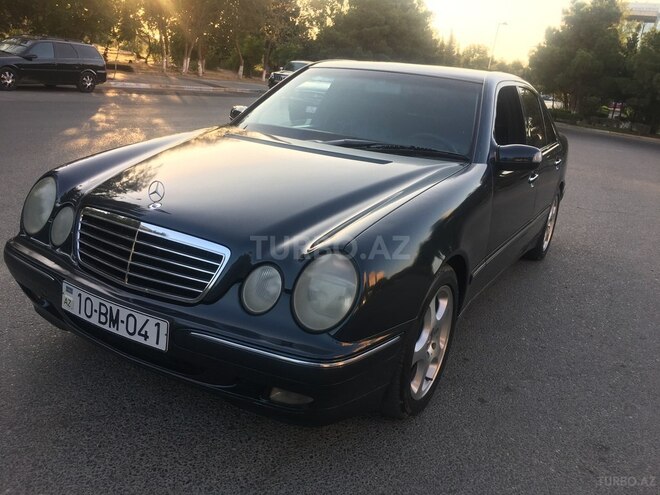 Mercedes E 320 2001, 241,041 km - 3.2 л - Sumqayıt