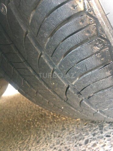 Mercedes E 320 2001, 241,041 km - 3.2 л - Sumqayıt