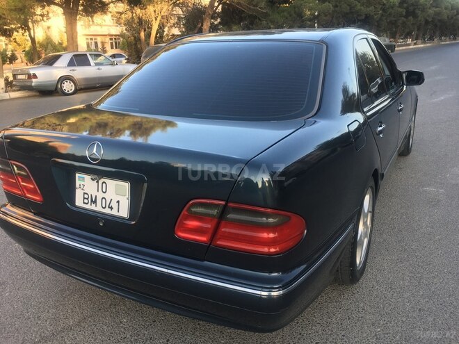 Mercedes E 320 2001, 241,041 km - 3.2 л - Sumqayıt