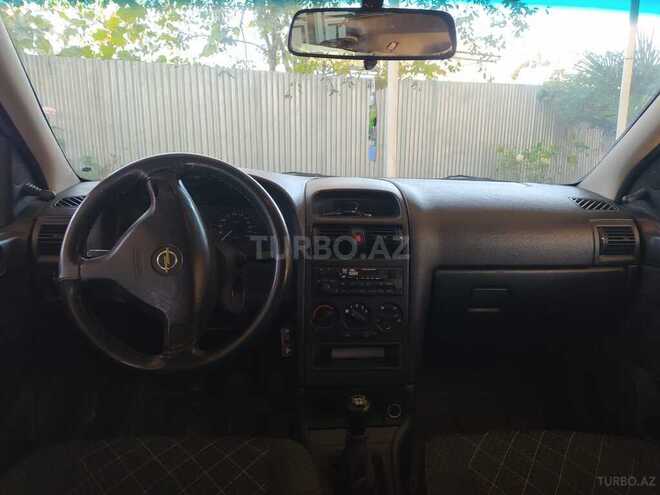 Opel Astra 1999, 500,000 km - 1.6 l - Salyan