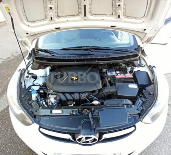 Hyundai Elantra 2011, 10,800 km - 1.8 l - Bakı