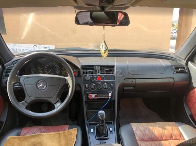 Mercedes C 180 1999, 246,464 km - 1.8 l - Bakı